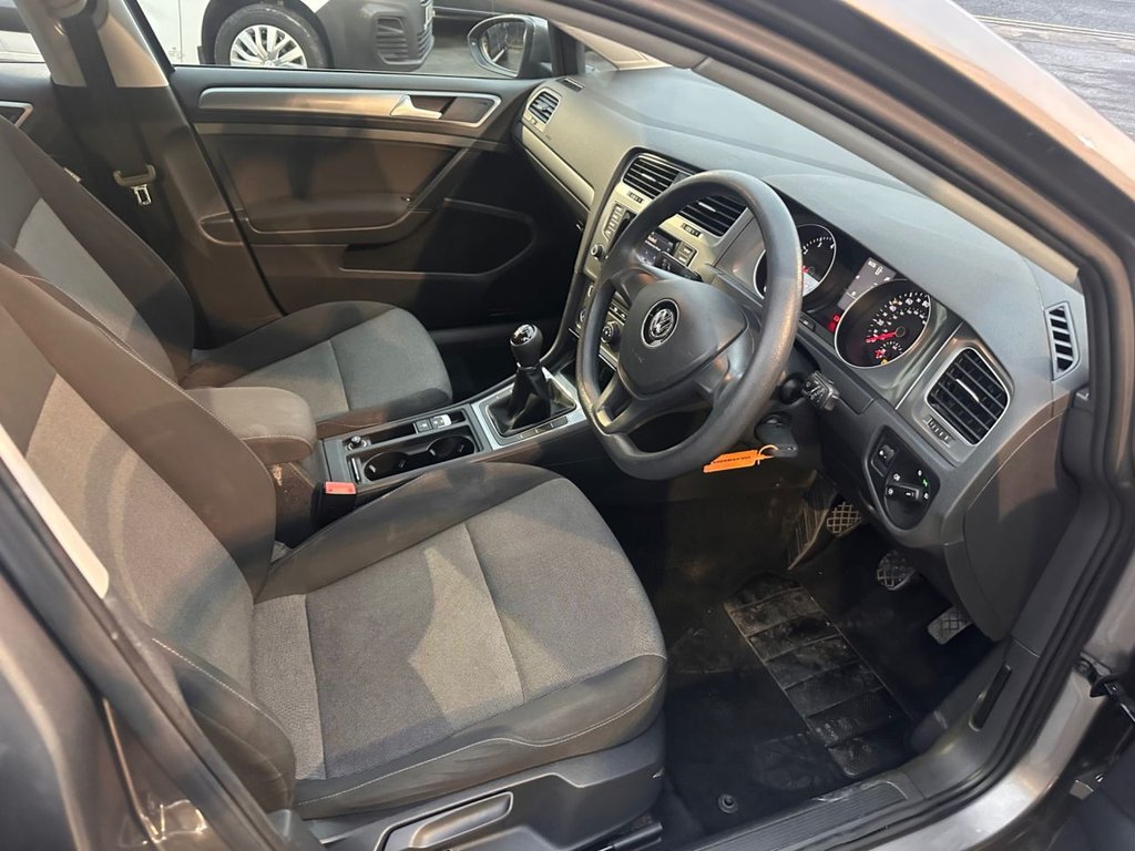 Used Volkswagen Golf 2014 for sale - 76934622: Photo 9