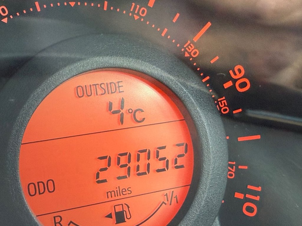 Used Toyota AYGO 2014 for sale - 77133380: Photo 2