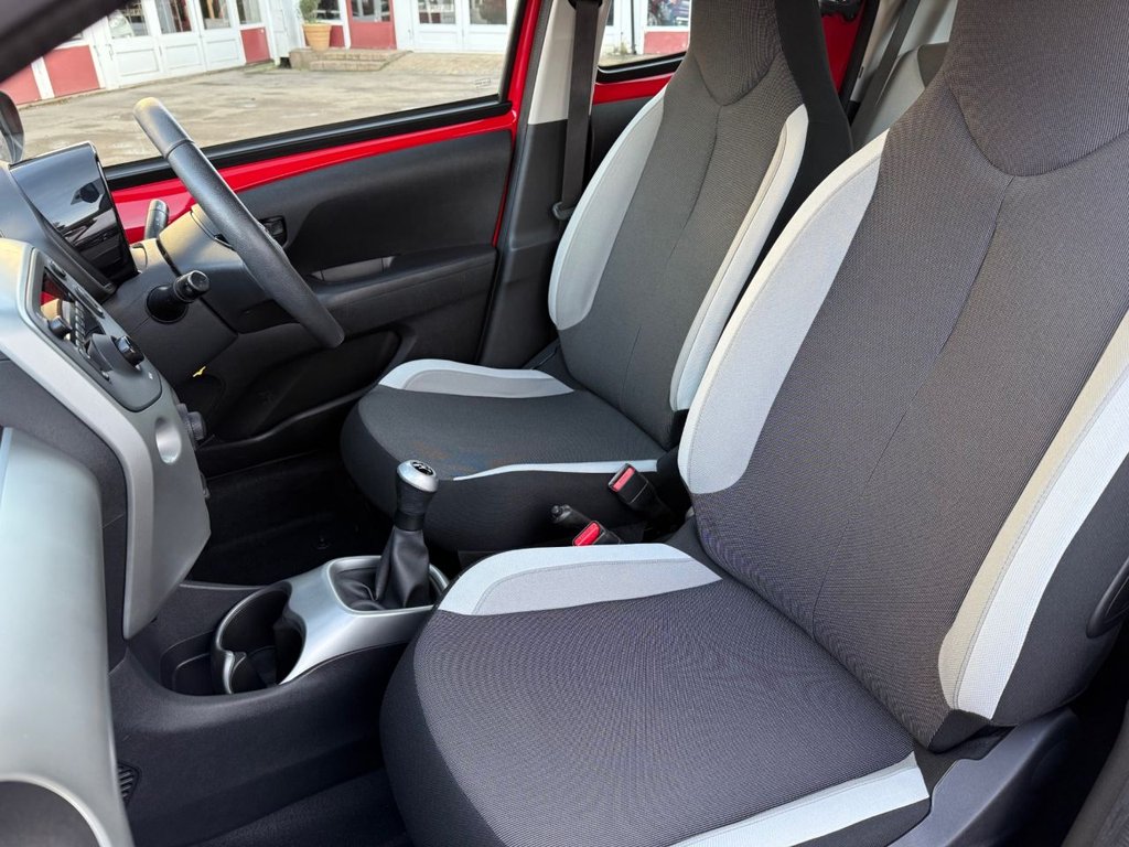 Used Toyota AYGO 2014 for sale - 77133380: Photo 32