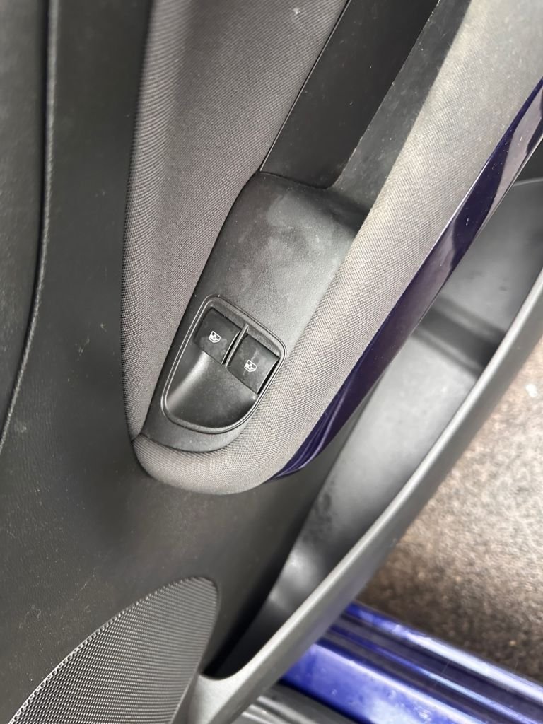 Used Vauxhall ADAM 2017 for sale - 76923661: Photo 16