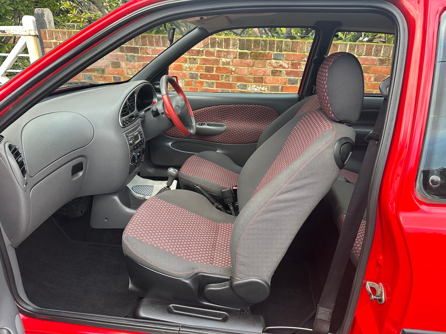 Used Ford Fiesta 2001 for sale - 77168710: Photo 13