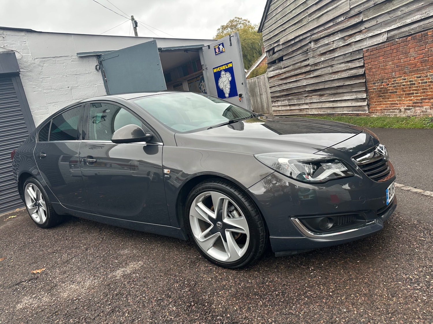 Used Vauxhall Insignia 2015 for sale - 76425888: Photo 1