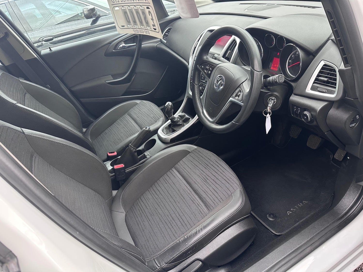 Used Vauxhall Astra 2015 for sale - 77337726: Photo 11