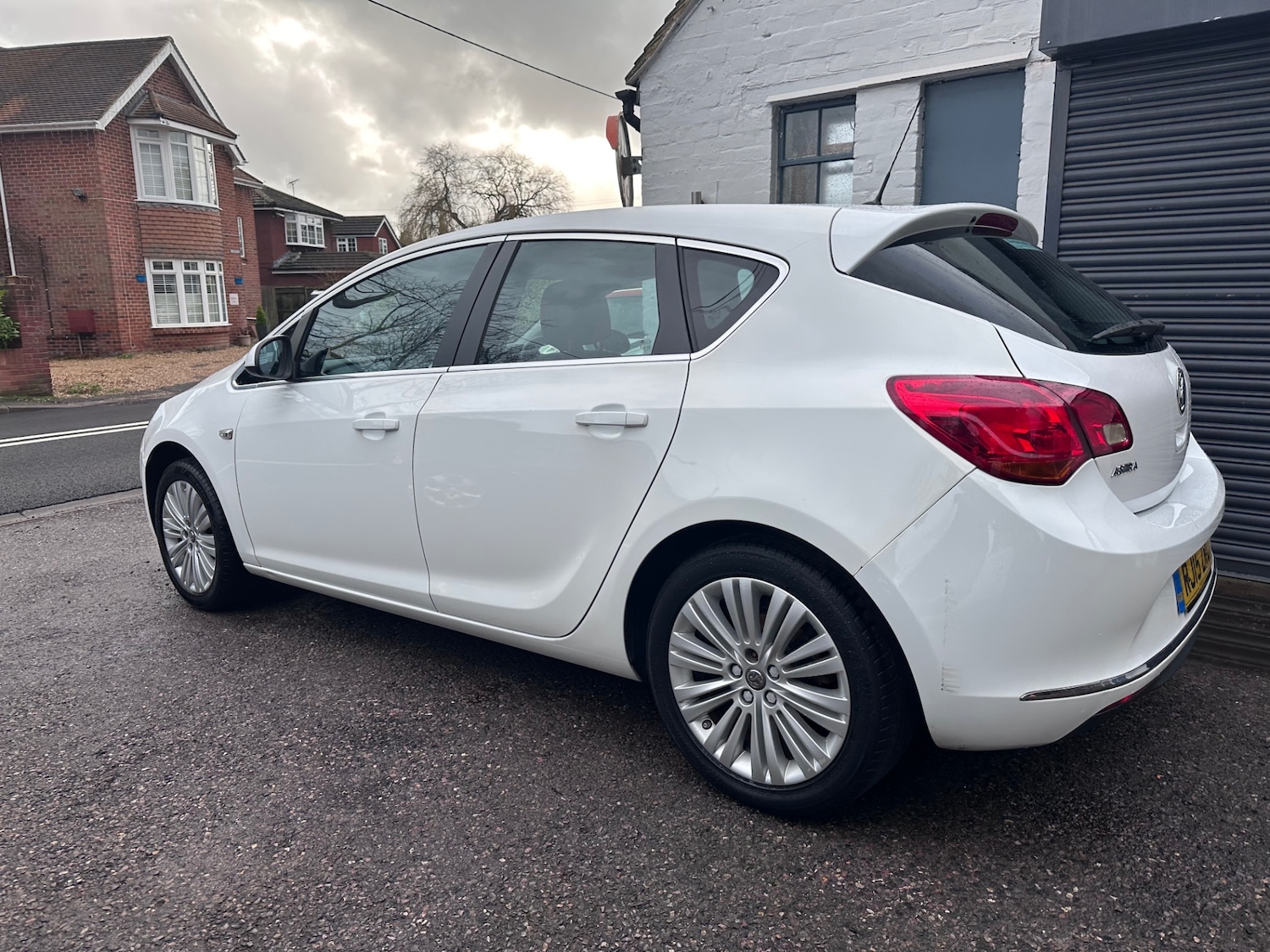 Used Vauxhall Astra 2015 for sale - 77337726: Photo 3
