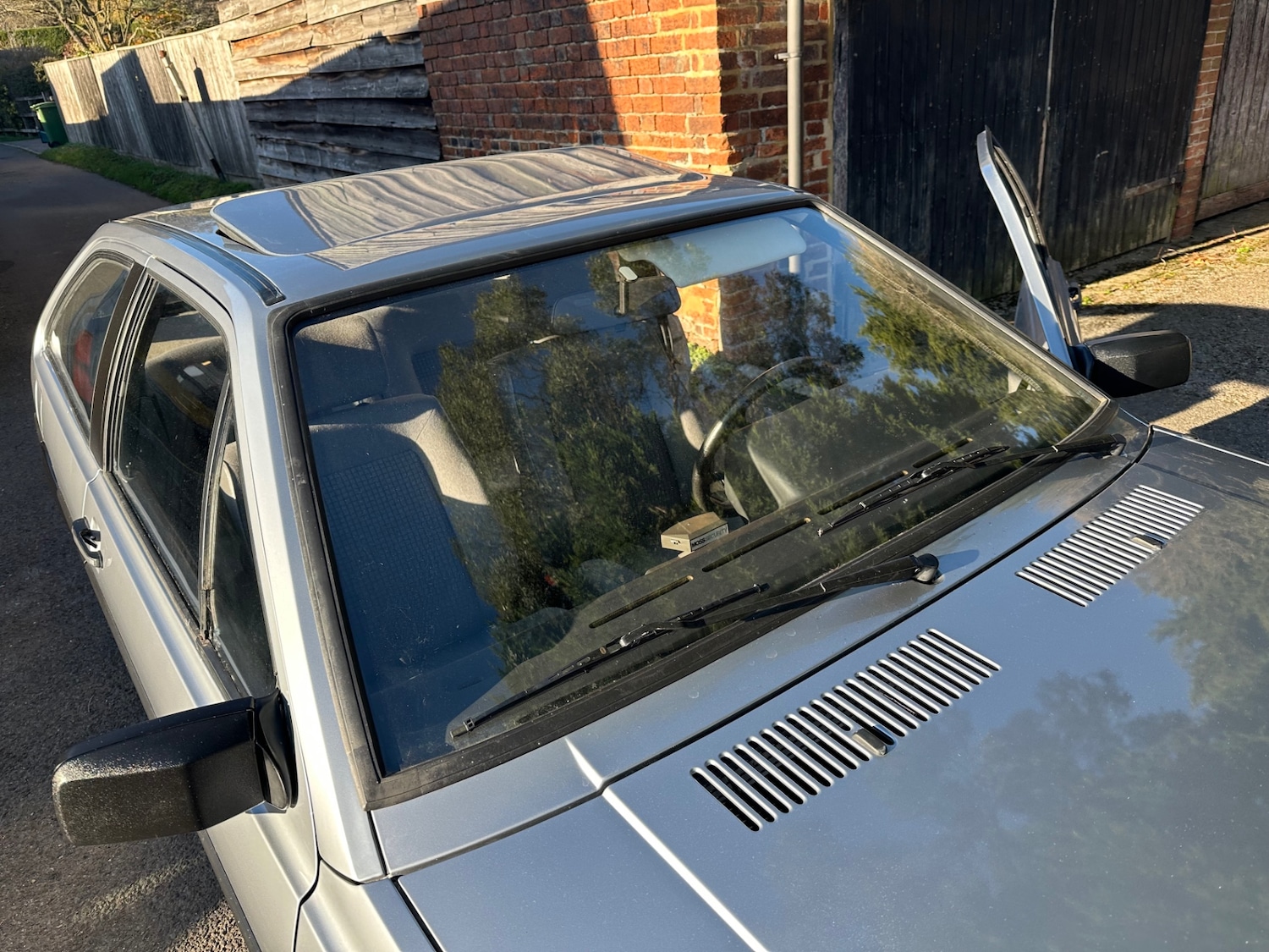 Used Volkswagen Scirocco 2005 for sale - 76670731: Photo 17