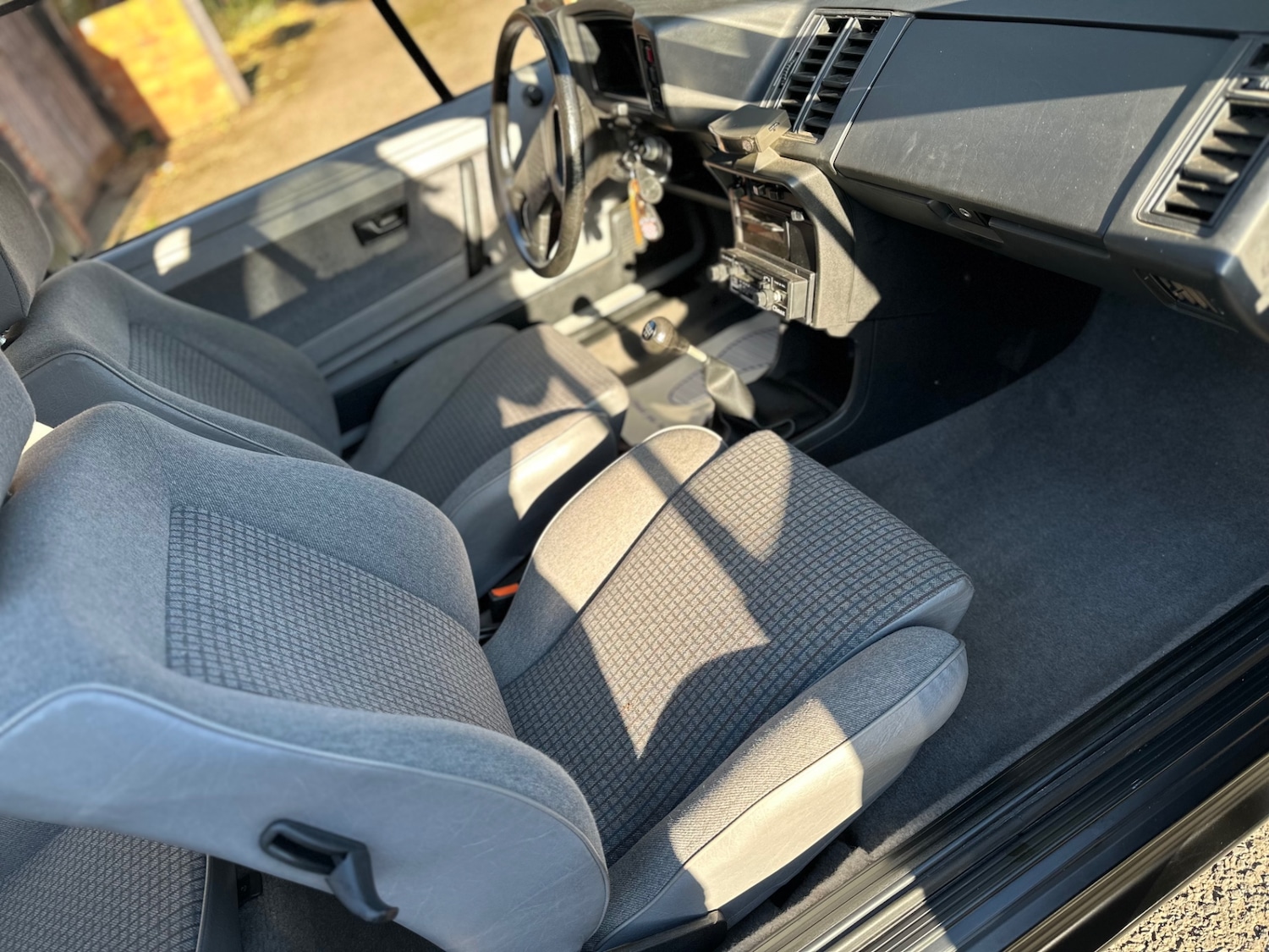 Used Volkswagen Scirocco 2005 for sale - 76670731: Photo 26