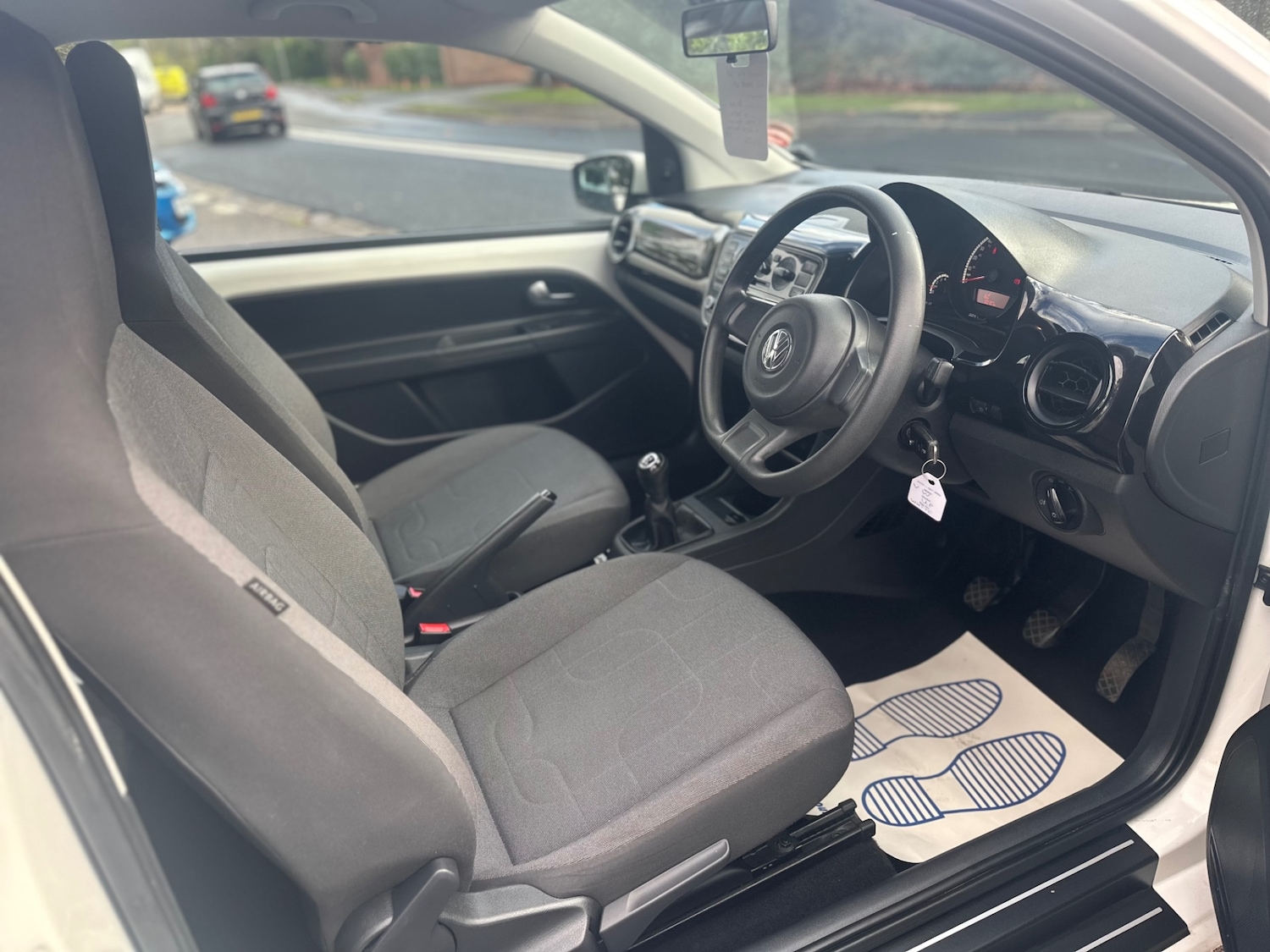 Used Volkswagen up! 2014 for sale - 76626524: Photo 10