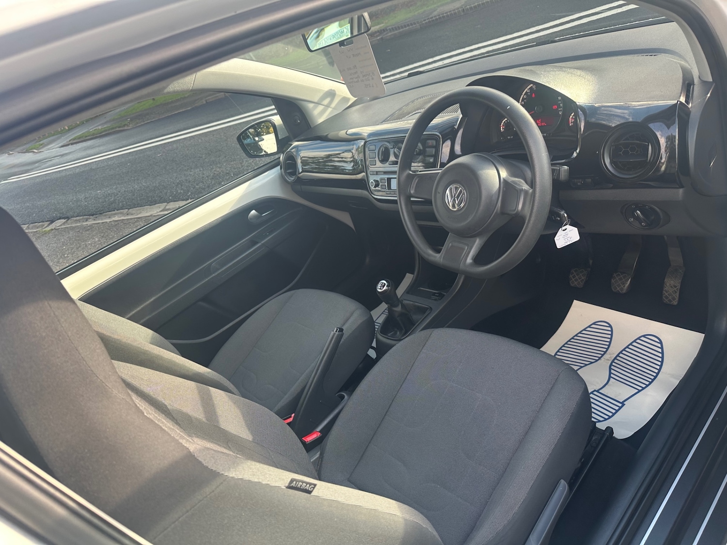 Used Volkswagen up! 2014 for sale - 76626524: Photo 15