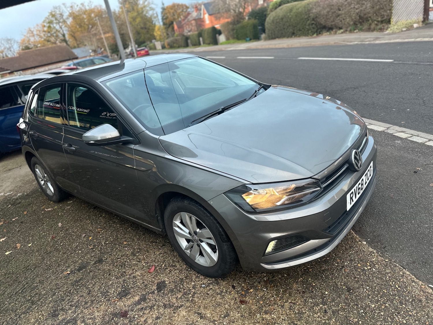 Used Volkswagen Polo 2018 for sale - 76738522: Photo 2