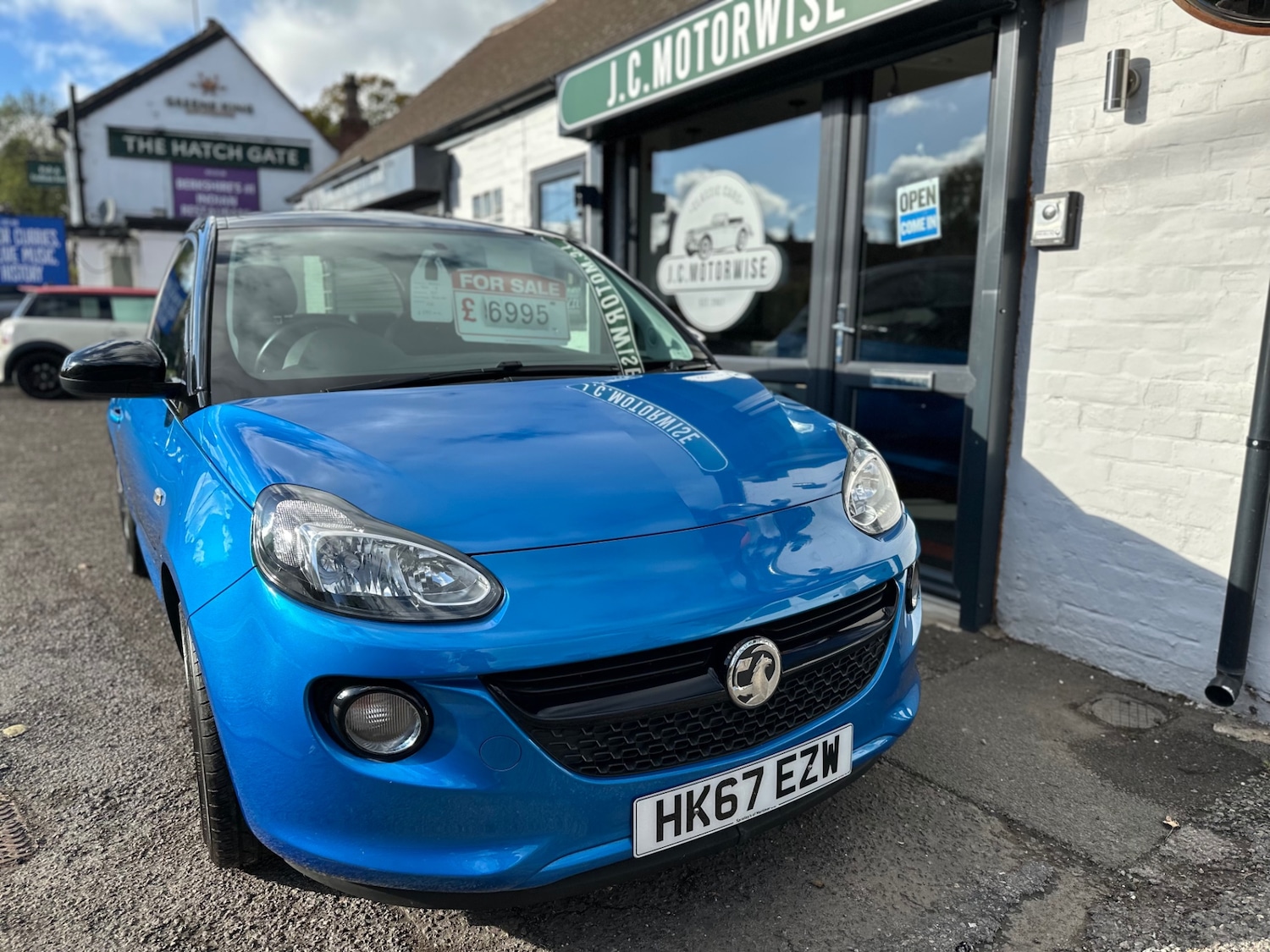 Used Vauxhall ADAM 2017 for sale - 76505262: Photo 2