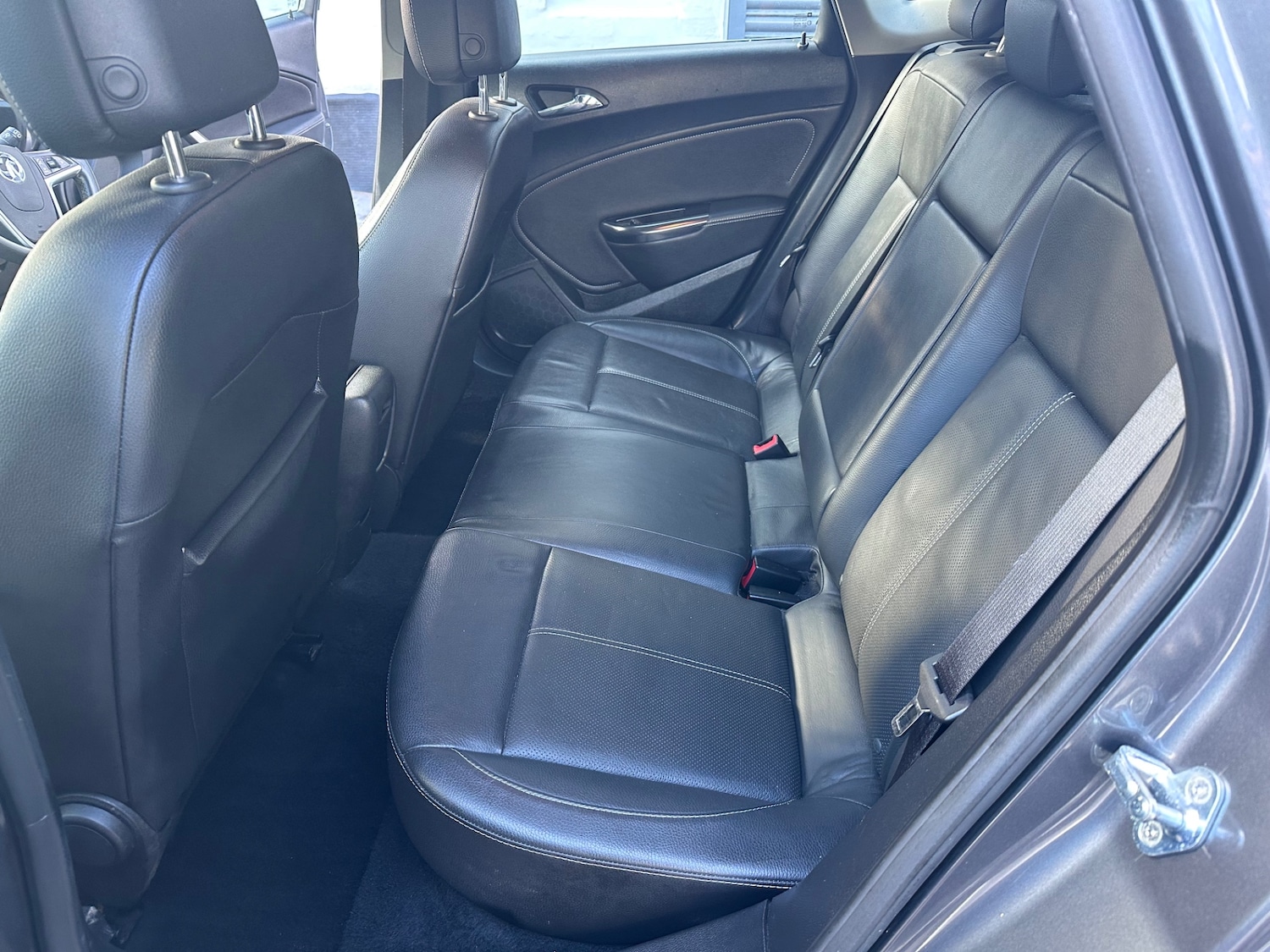 Used Vauxhall Astra 2010 for sale - 77492916: Photo 13