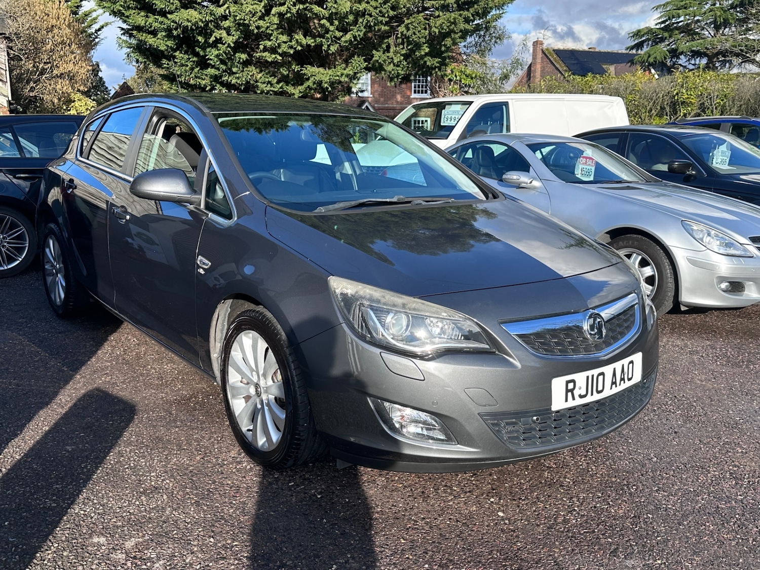 Used Vauxhall Astra 2010 for sale - 77492916: Photo 2