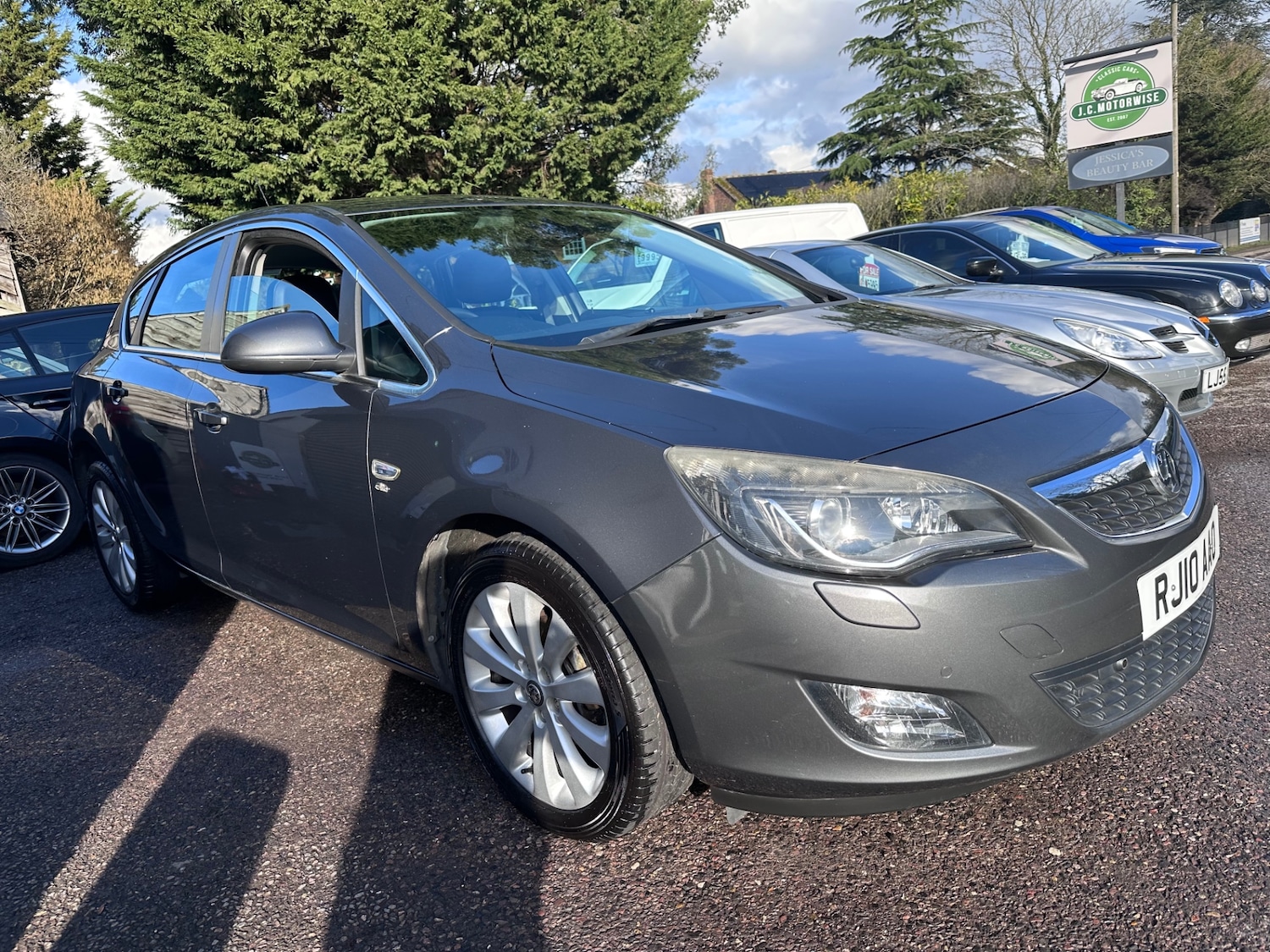 Used Vauxhall Astra 2010 for sale - 77492916: Photo 3