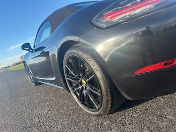 Used Porsche Boxster 2018 for sale - 76780408: Photo