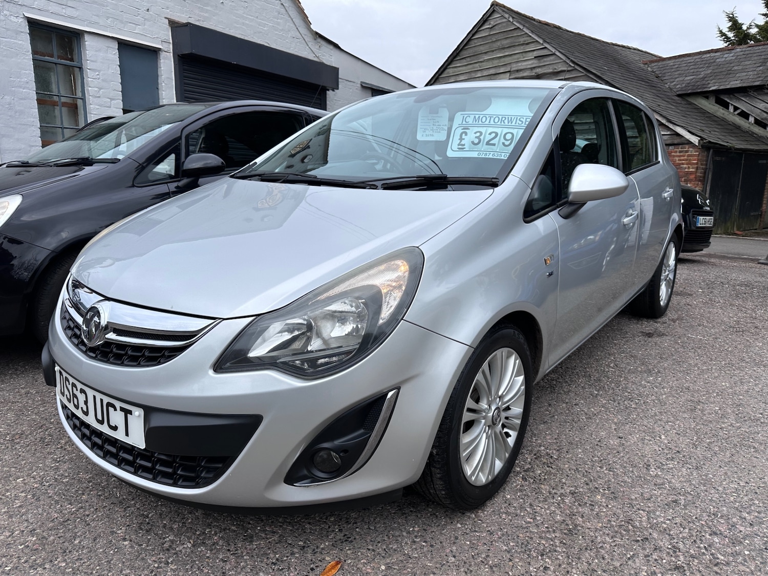 Used Vauxhall Corsa 2013 for sale - 78169043: Photo 2