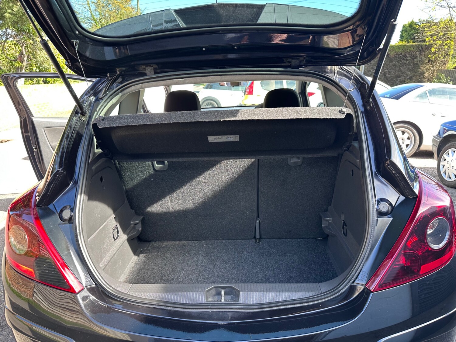 Used Vauxhall Corsa 2011 for sale - 78169030: Photo 12