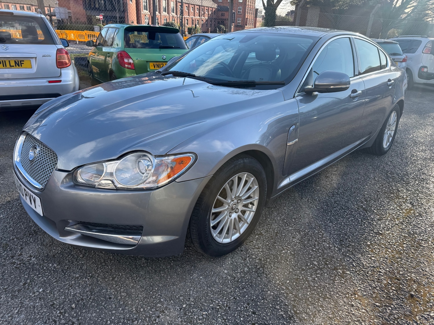 Used Jaguar XF 2010 for sale - 78004690: Photo 2