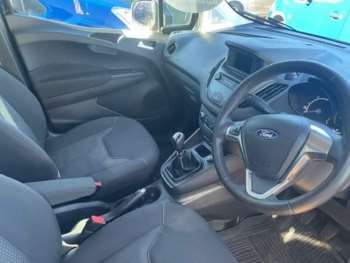 Used Ford Transit Courier 2019 for sale - 74442520: Photo