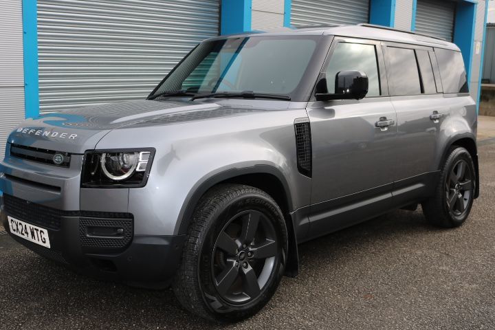 Used Land Rover Defender 2024 for sale - 77590214: Photo 16