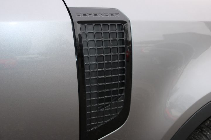 Used Land Rover Defender 2024 for sale - 77590214: Photo 25