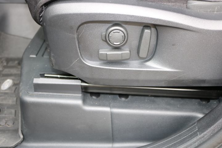 Used Land Rover Defender 2024 for sale - 77590214: Photo 31