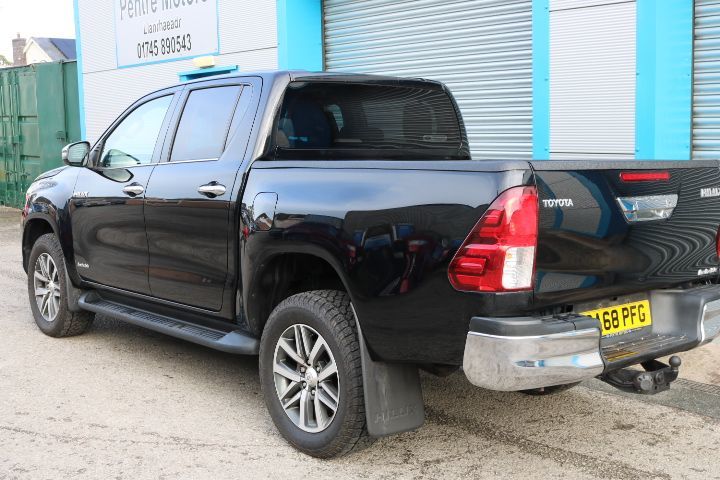 Used Toyota Hilux 2018 for sale - 76495678: Photo 11