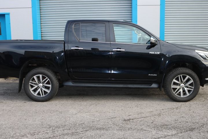 Used Toyota Hilux 2018 for sale - 76495678: Photo 4