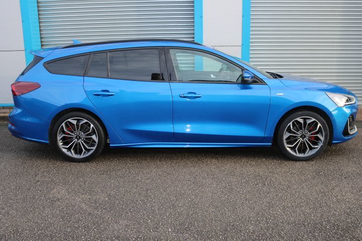 Used Ford Focus 2022 for sale - 76972885: Photo 4