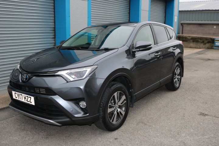 Used Toyota RAV4 2017 for sale - 76416367: Photo 13