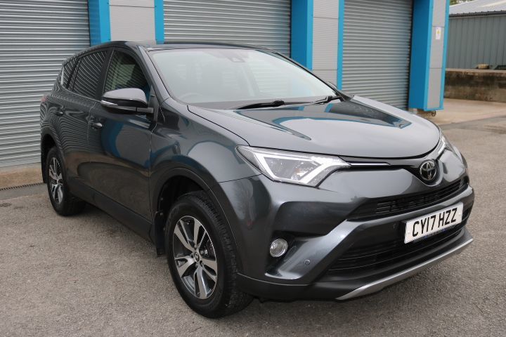 Used Toyota RAV4 2017 for sale - 76416367: Photo 15