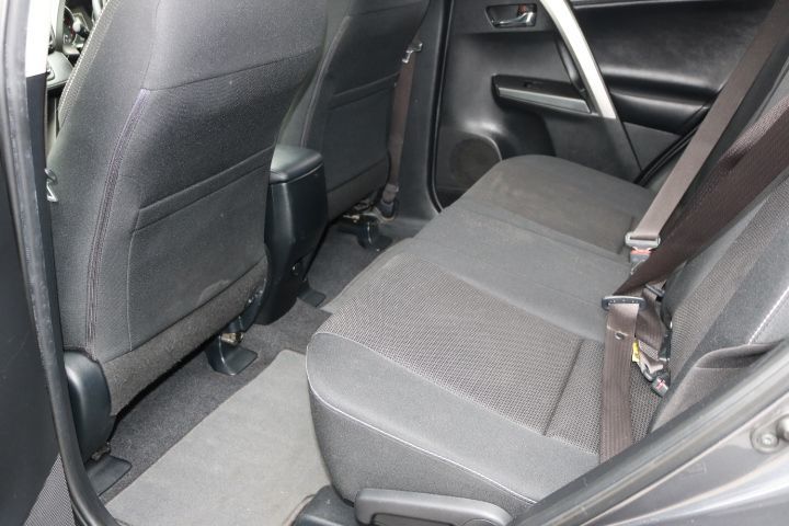 Used Toyota RAV4 2017 for sale - 76416367: Photo 18