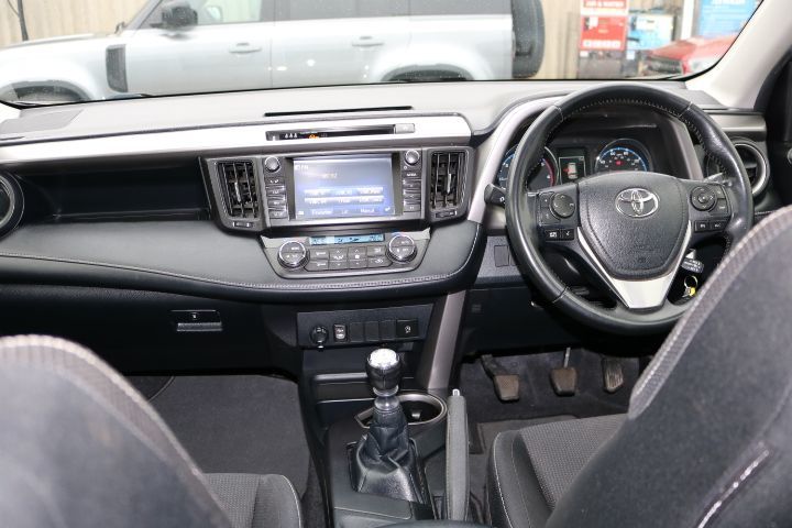 Used Toyota RAV4 2017 for sale - 76416367: Photo 19