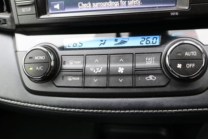 Used Toyota RAV4 2017 for sale - 76416367: Photo 23