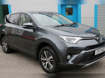 Used Toyota RAV4 2017 for sale - 76416367: Photo