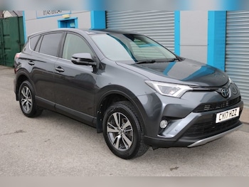 Used Toyota RAV4 2017 for sale - 76416367: Photo