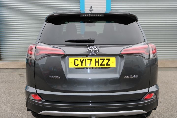 Used Toyota RAV4 2017 for sale - 76416367: Photo 8