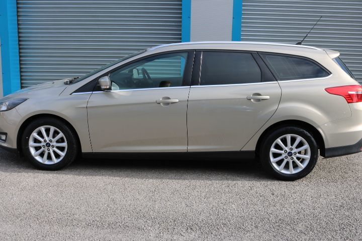 Used Ford Focus 2015 for sale - 77919236: Photo 11