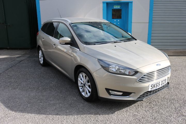 Used Ford Focus 2015 for sale - 77919236: Photo 2