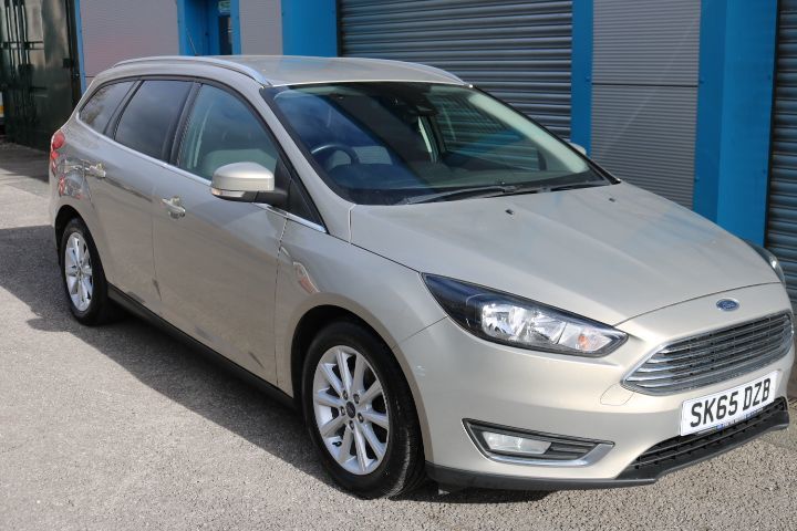 Used Ford Focus 2015 for sale - 77919236: Photo 3