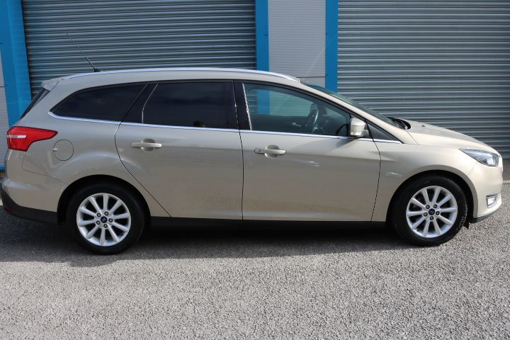 Used Ford Focus 2015 for sale - 77919236: Photo 4