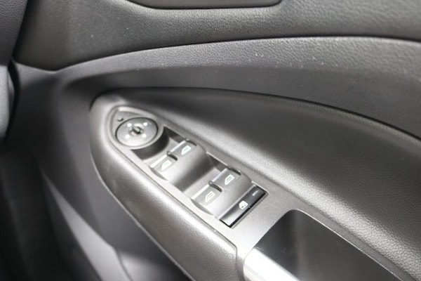 Used Ford Kuga 2016 for sale - 76279349: Photo 31