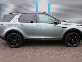 Used Land Rover Discovery Sport 2016 for sale - 77533784: Photo