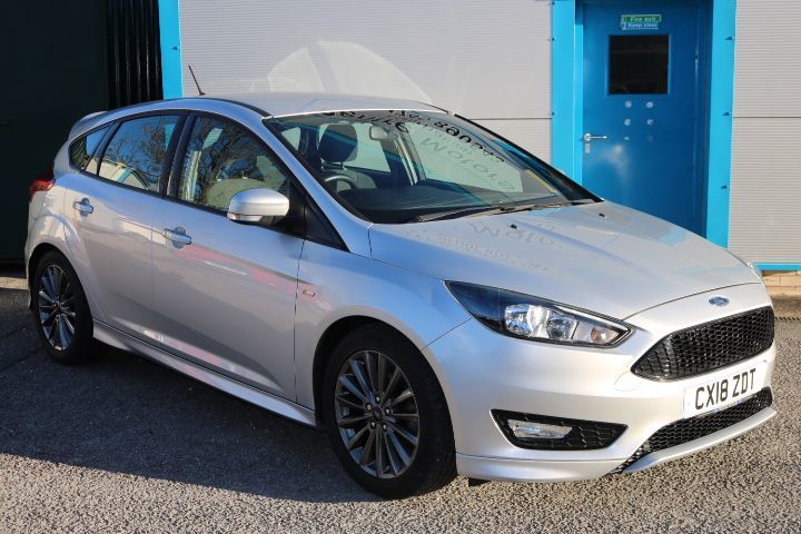 Used Ford Focus 2018 for sale - 76710691: Photo 2
