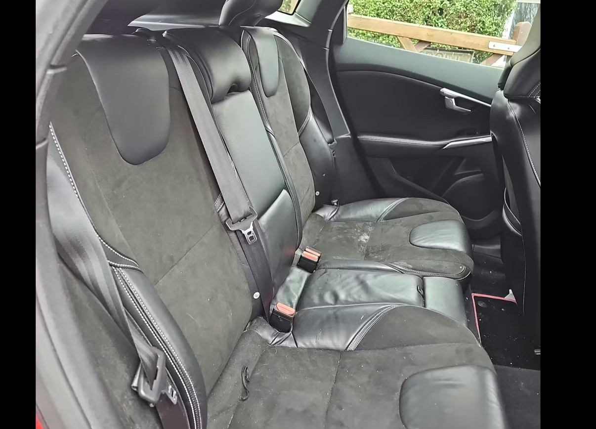 Used Volvo V40 2013 for sale - 77796884: Photo 3