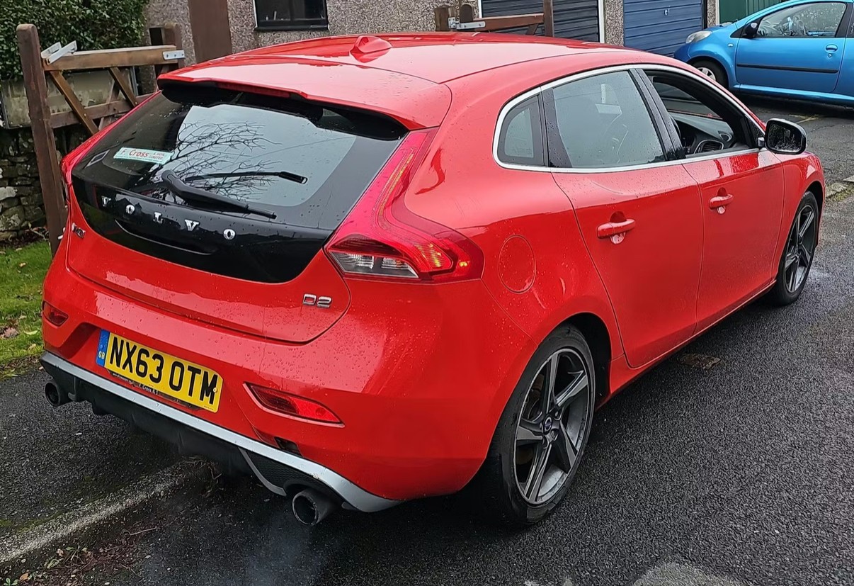 Used Volvo V40 2013 for sale - 77796884: Photo 4