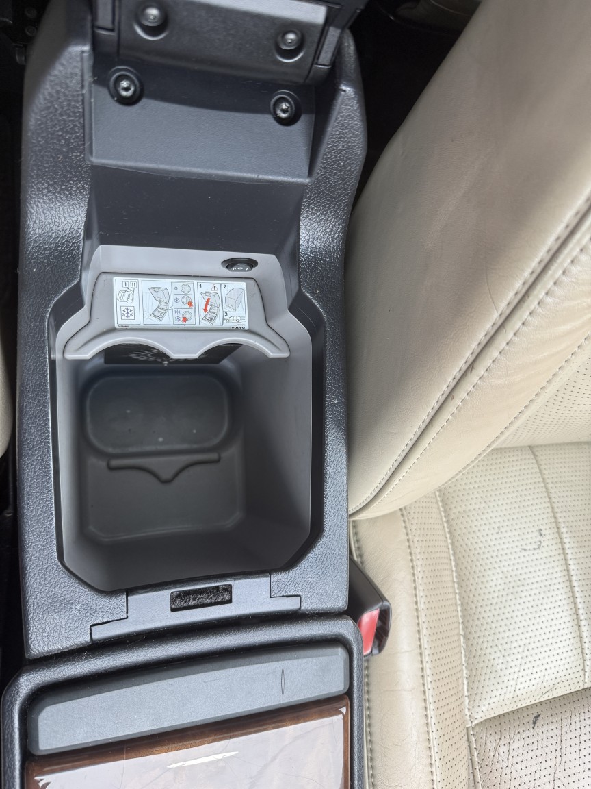 Used Volvo XC90 2008 for sale - 77395161: Photo 21