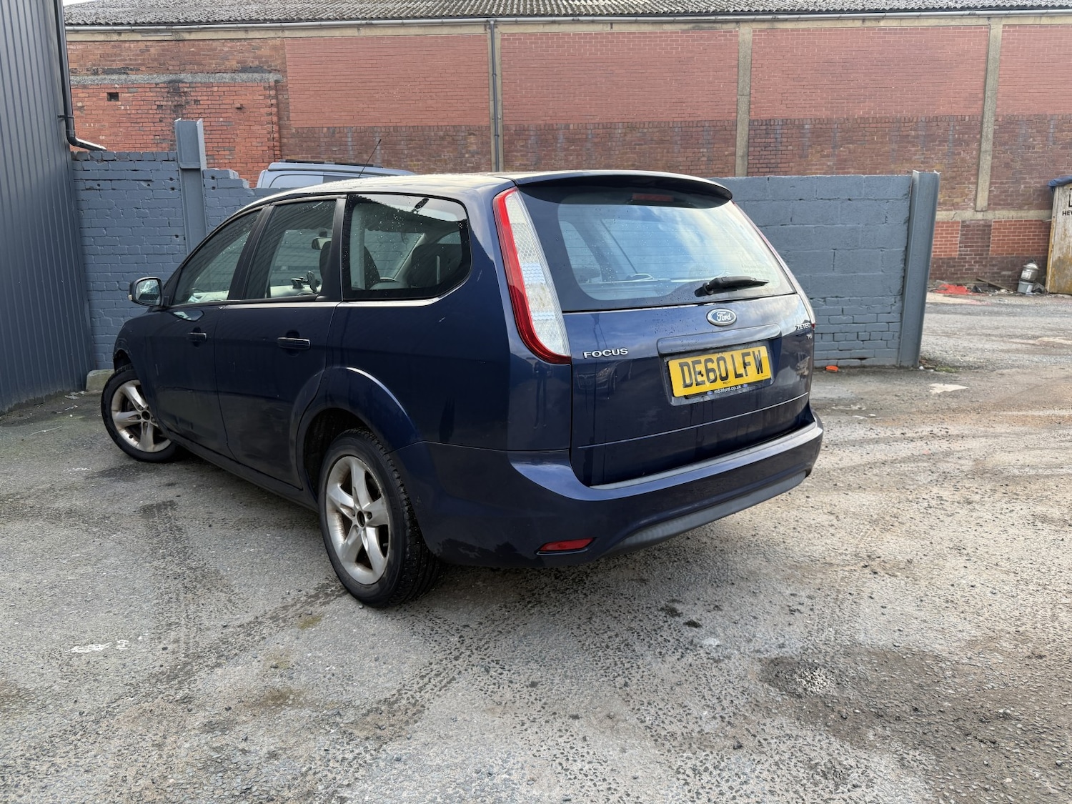 Used Ford Focus 2010 for sale - 77668605: Photo 4