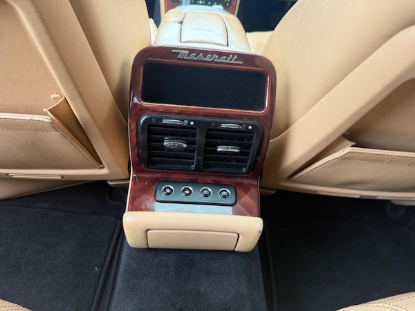 Used Maserati Quattroporte 2005 for sale - 76205652: Photo 25