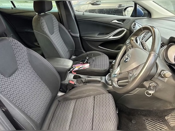 Used Vauxhall Astra 2018 for sale - 77595429: Photo