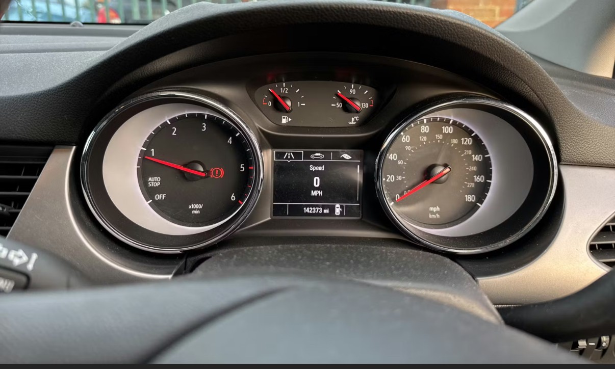 Used Vauxhall Astra 2018 for sale - 77595429: Photo 6